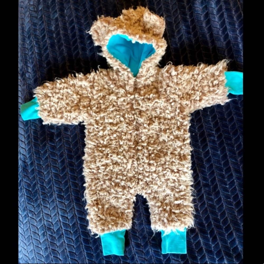 NWOT Cozy Cuddly Zutano Bunting Suit 6m